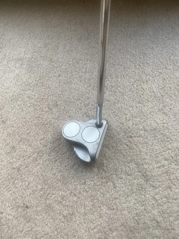 Odyssey 2 Ball J Junior 30” Putter RH w/ Odyssey steel shaft & Grip - Image 4 of 4