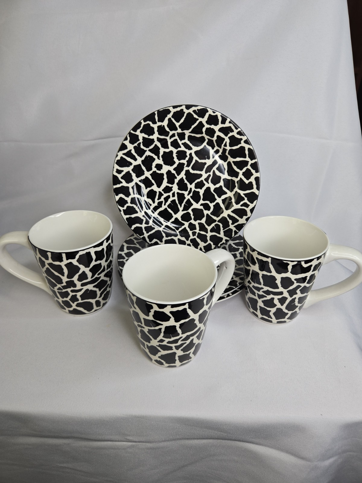 American Atelier Safari Stoneware (3) 8" PLATES & (3) 12oz M