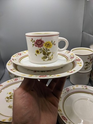 Brendan Erin Stone Springtime Teeservice (6x Tasse, Untertasse, 5xBeilagenteller, 9'', Teller Zucker
