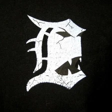 DEAD END TACKLE tee XL Detroit jigs T shirt Old English logo Michigan fishing