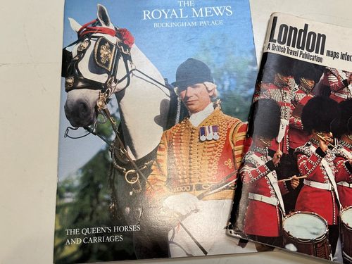 The Royal Mews~Buckingham Palace 1979 Pitkin Guidebook & Excursion Map, London - Picture 2 of 9