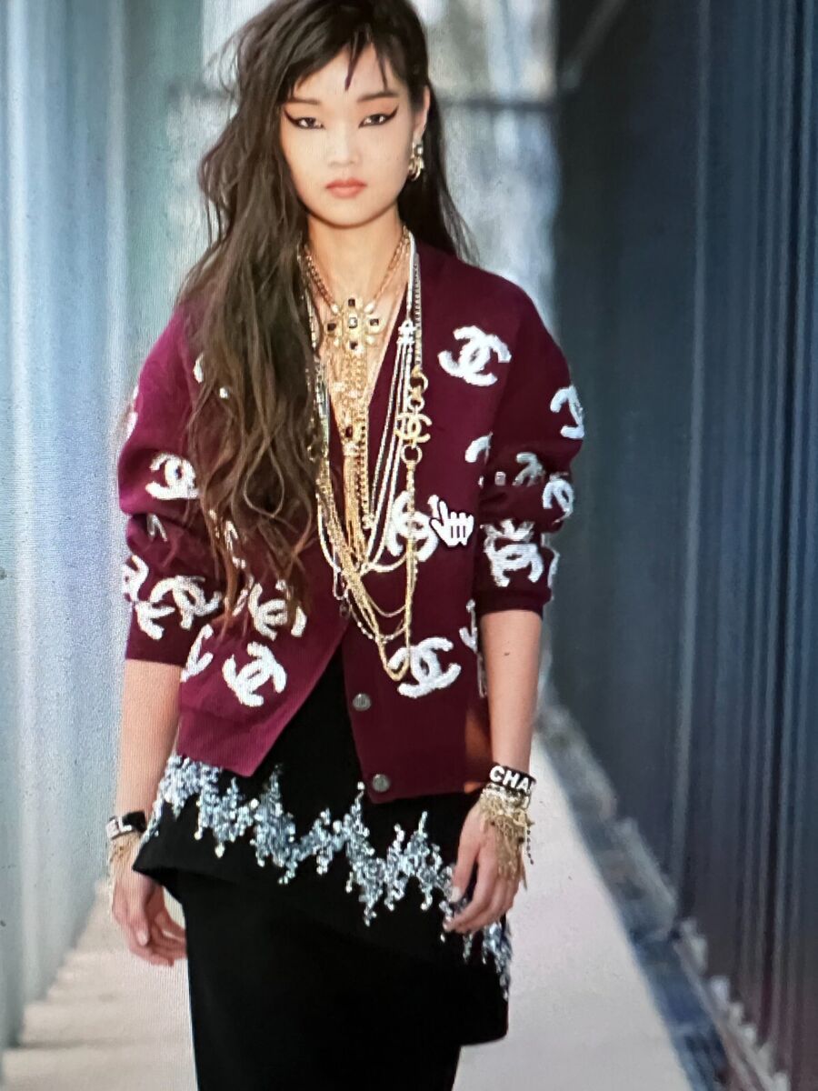 CHANEL 22A-23 NEW GREEN JACKET CARDIGAN SILVER CC LOGOS CC CHANEL 22A-23 NEW GREEN JACKET CARDIGAN SILVER CC LOGOS CC
