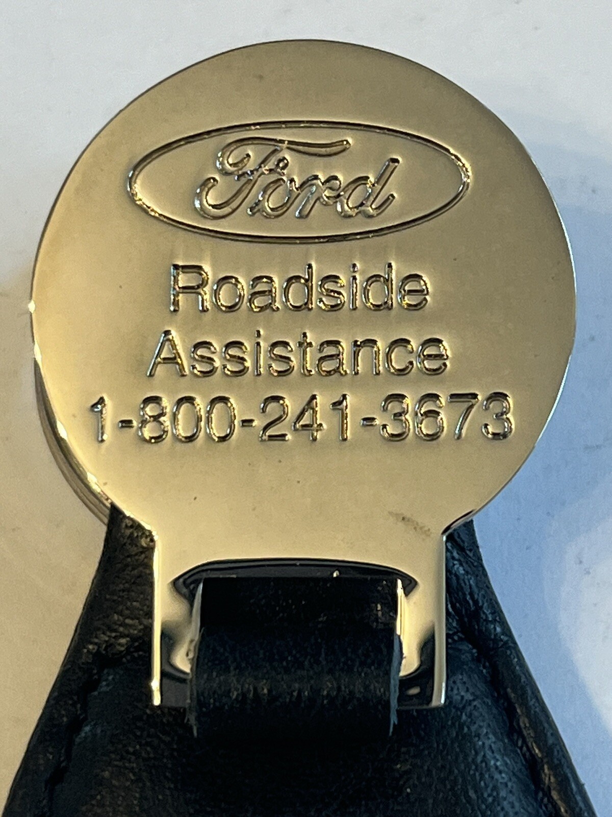 RARE 1999 LIMITED EDITION 35th ANNIVERSARY”FORD”MUSTANG CLOISONNÉ KEYCHAIN LQQK