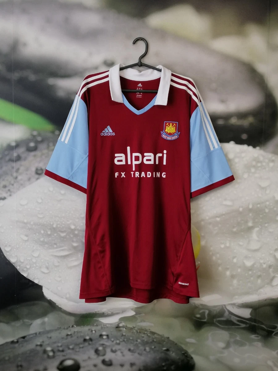 Aston villa store adidas kit
