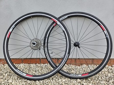 Giant PR2 Rennrad Laufräder, 700c, Laufradsatz. QR, 10er Shimano, Felgenbremse.