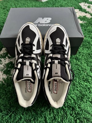 New Balance 1906R White Black Sneakers Retro OG Shoes U1906RCI