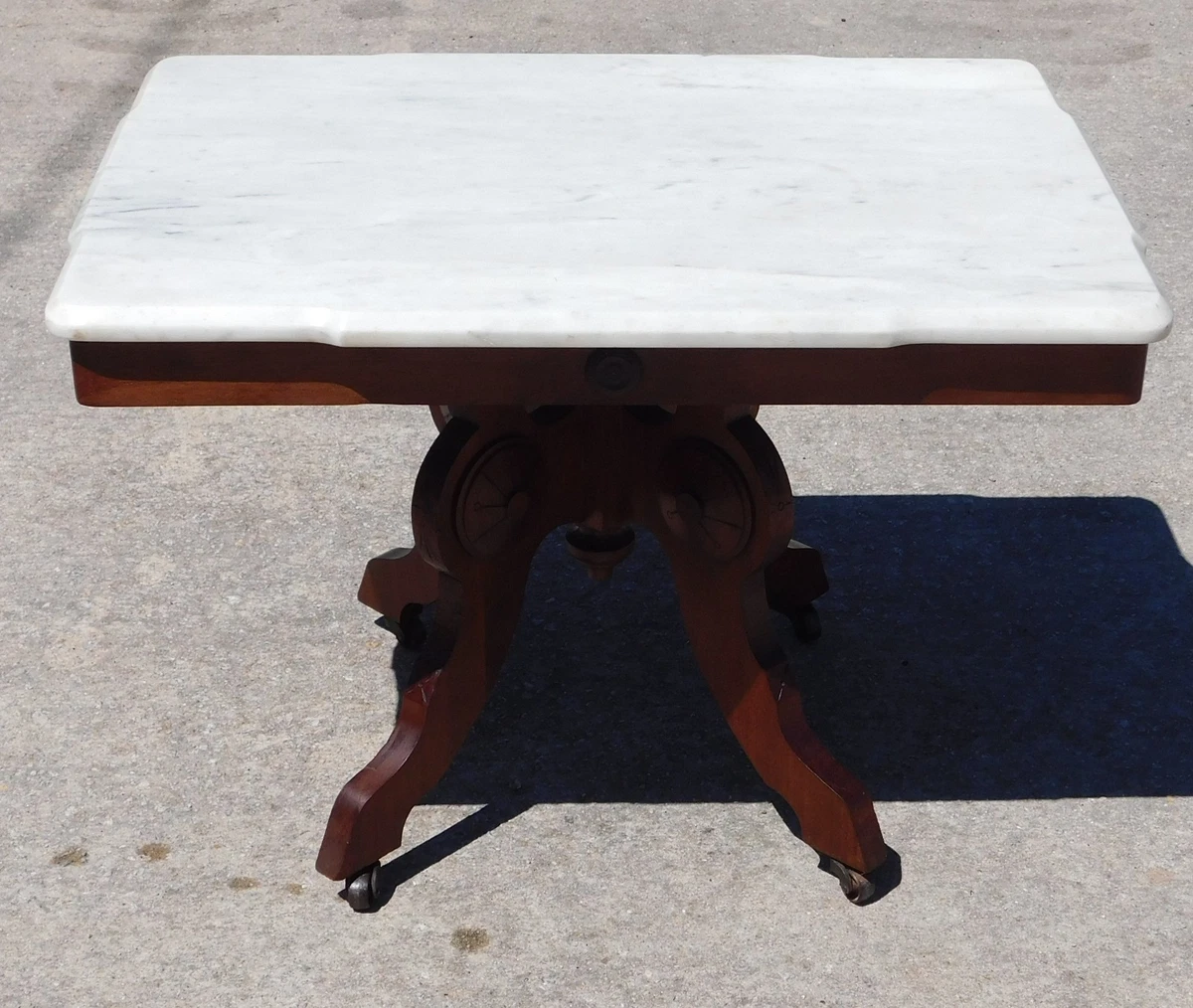 Brown Coffee Table Antique Tables Antique 1850-1899 Time Period