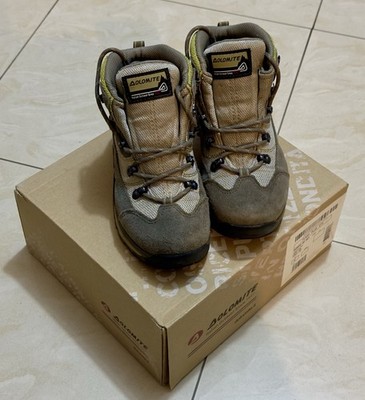 Dolomite shoes for children equal to the new model Flash Plus GTX