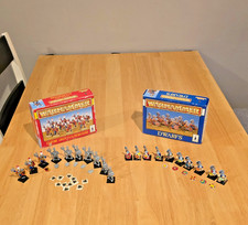 2x Warhammer Plastik Figuren 10x pro Karton nur 2x fehlende Schilde teilweise bemalt.