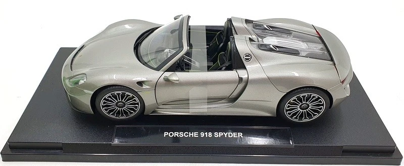 Welly 1/18 Scale Diecast 18051W - Porsche 918 Spyder - Grey - Image 3 of 4