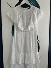SHEIN DRESS COTTON BRODERIE ANGLAISE FLORAL FLUTED V FRONT SIZE S