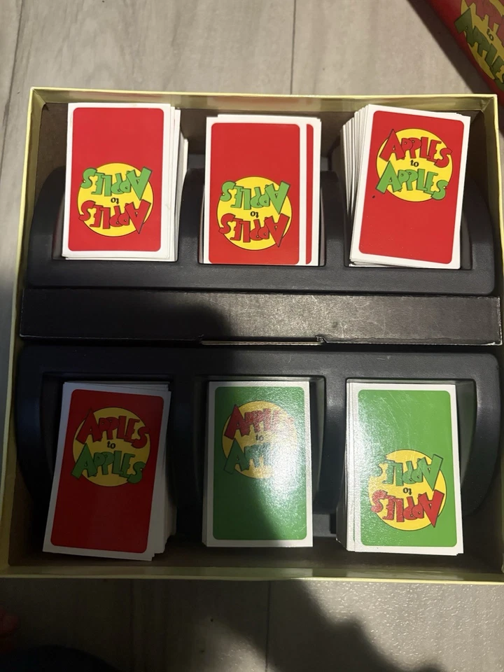 apples to apples party box - Image 2 of 4
