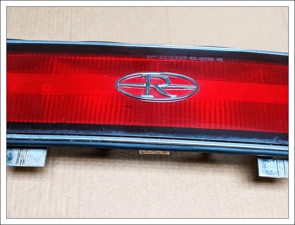 ✅ 1986-1988 Buick Riviera tail light lens RH Right original tail lamps OEM - Image 3 of 4