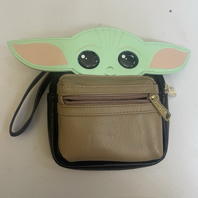 Loungefly Star Wars The Mandalorian Grogu Zip Wristlet Pouch Bag Black/Tan