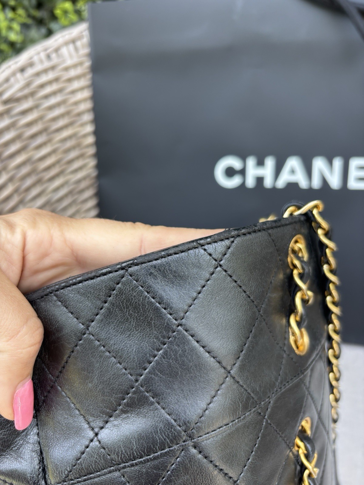 Authentic  RARE Chanel Black Lambskin Matelassé Quilted CC Basket bag image 9