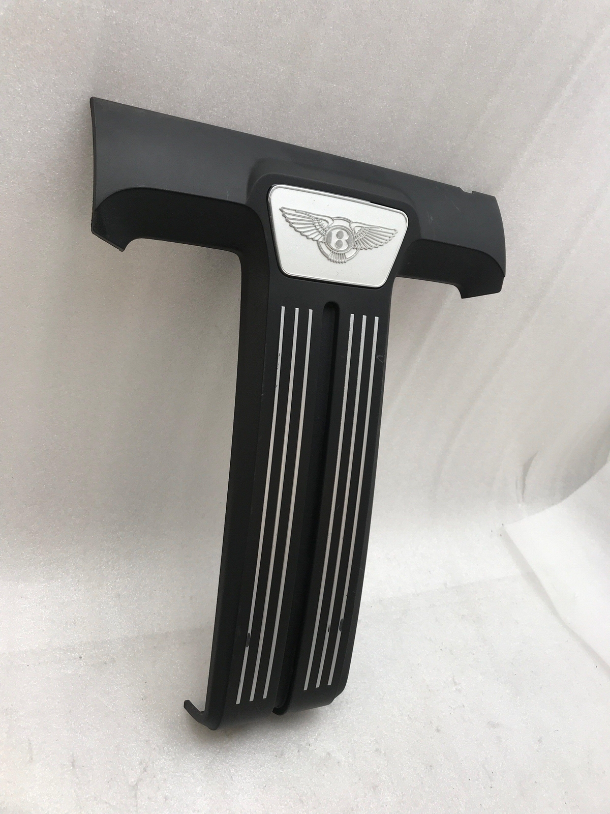 2016 BENTLEY Continental GTC Engine Cover w/ Black Logo Center Section 6.0L