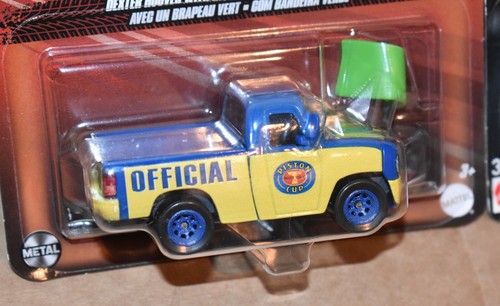 Disney Pixar Cars DEXTER HOOVER WITH GREEN FLAG & KRIS REVSTOPSKI NEW - Picture 2 of 8