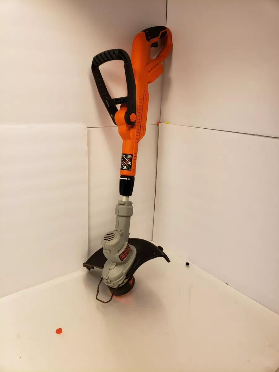 Black+Decker 20-Volt Cordless String Trimmer LST300 NO BETTERY NO CHARGER