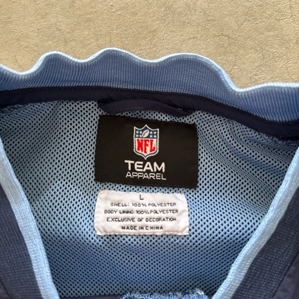 Vintage NFL Tennessee Titans Pullover Nylon Windbreaker Embroidered V Neck L - Image 4 of 4