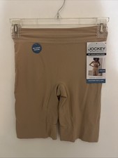 NEW Jockey Women's Ultralight Smoothing Seamfree No-Chafe Slipshort Size M Beige