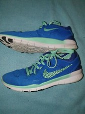 NIKE Sport Schuhe Laufschuhe in blau türkis Gr. 35,5 Top Zustand