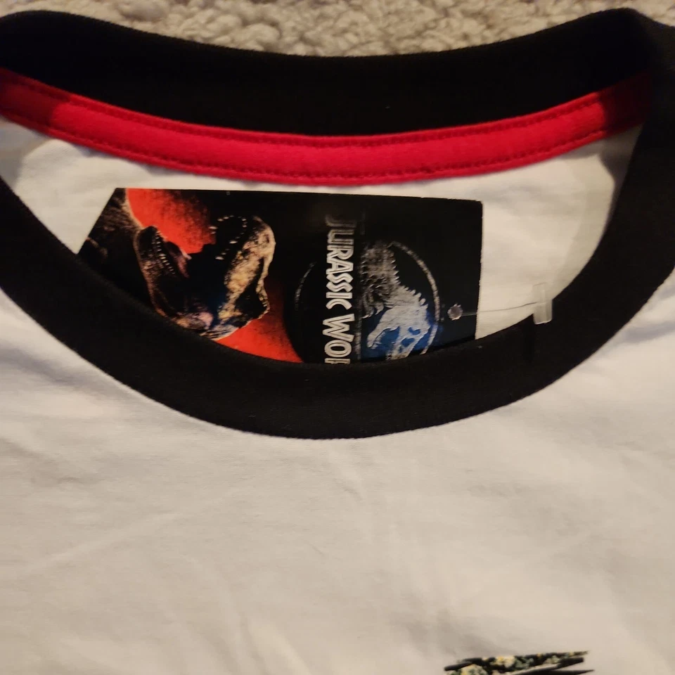 Camiseta Jurassic World Jurassic Park masculina tamanho 16 nova com etiquetas - Imagem 3 de 4