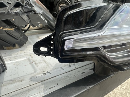 2021 VOLVO S60 LH LEFT Headlamp LED w/adaptive - Picture 7 of 16