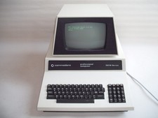 Commodore PET 2001-16 N C/CBM 3016, 3001 Series, 32KB, BASIC 4, ottime condizioni!