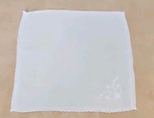 VINTAGE OLD WHITE LINEN HANKIE WITH EMBROIDERED DESIGN IN CORNER 9.5" x 9.5"