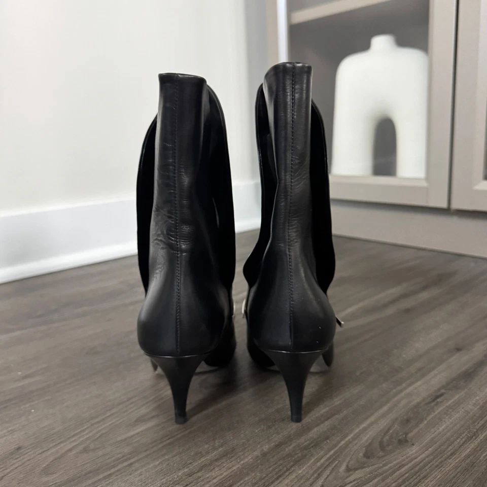 Botín Givenchy Cuero Negro Plata Tacón Barra 38.5 Puntos Punta Gatito Tacón Botas Foto 4 de 4