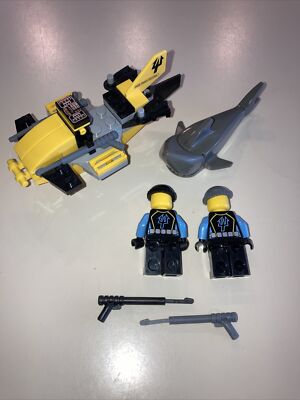 レゴ LEGO Aquazone: Aquaraider Divers With Submarine Vehicle & Shark | eBay