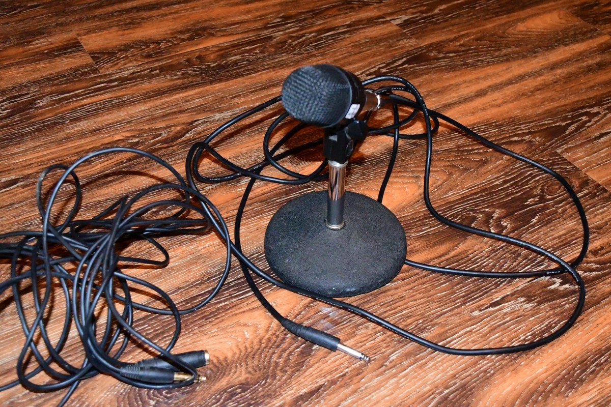 Digital Reference DR-KX1 Kick Drum Mic WITH STAND AND EXTRA CORDS
