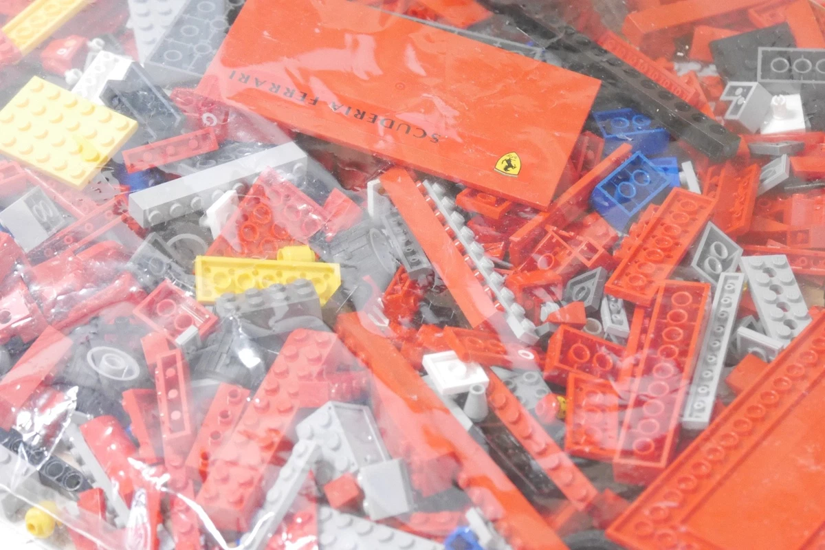 LEGO® Racers Set 8654 Scuderia Ferrari Truck