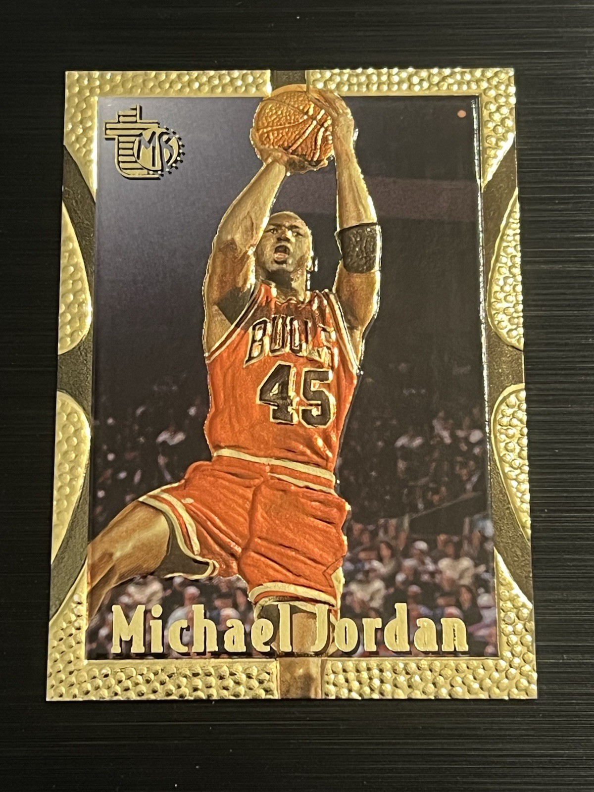 Michael Jordan 1994 Topps Embossed #121 Golden Idols Price Guide