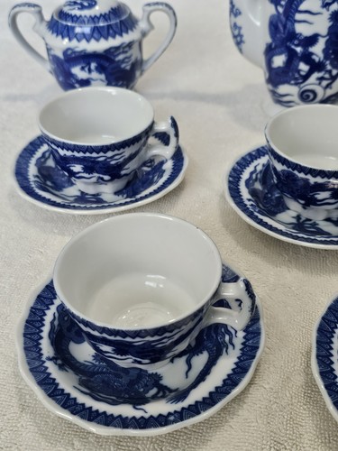 19th Century Japanese Dragon Blue and WhiteArita Porcelain, 1924, Vintage - Picture 5 of 17