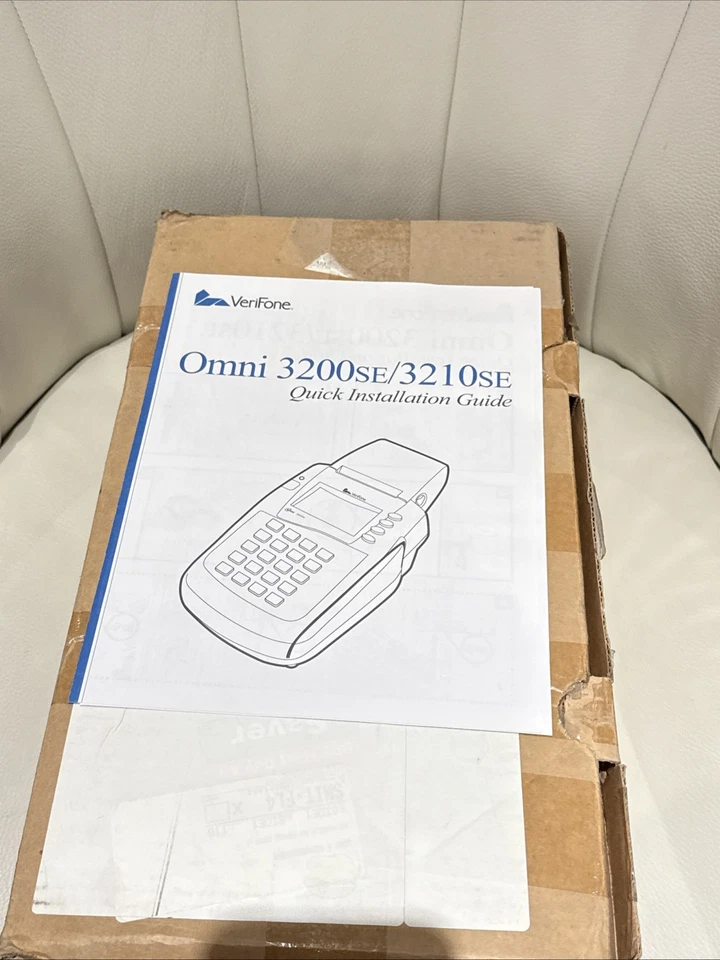 Terminal de pago con tarjeta de crédito con pantalla LCD portátil Verifone Omni 3200SE Foto 4 de 4