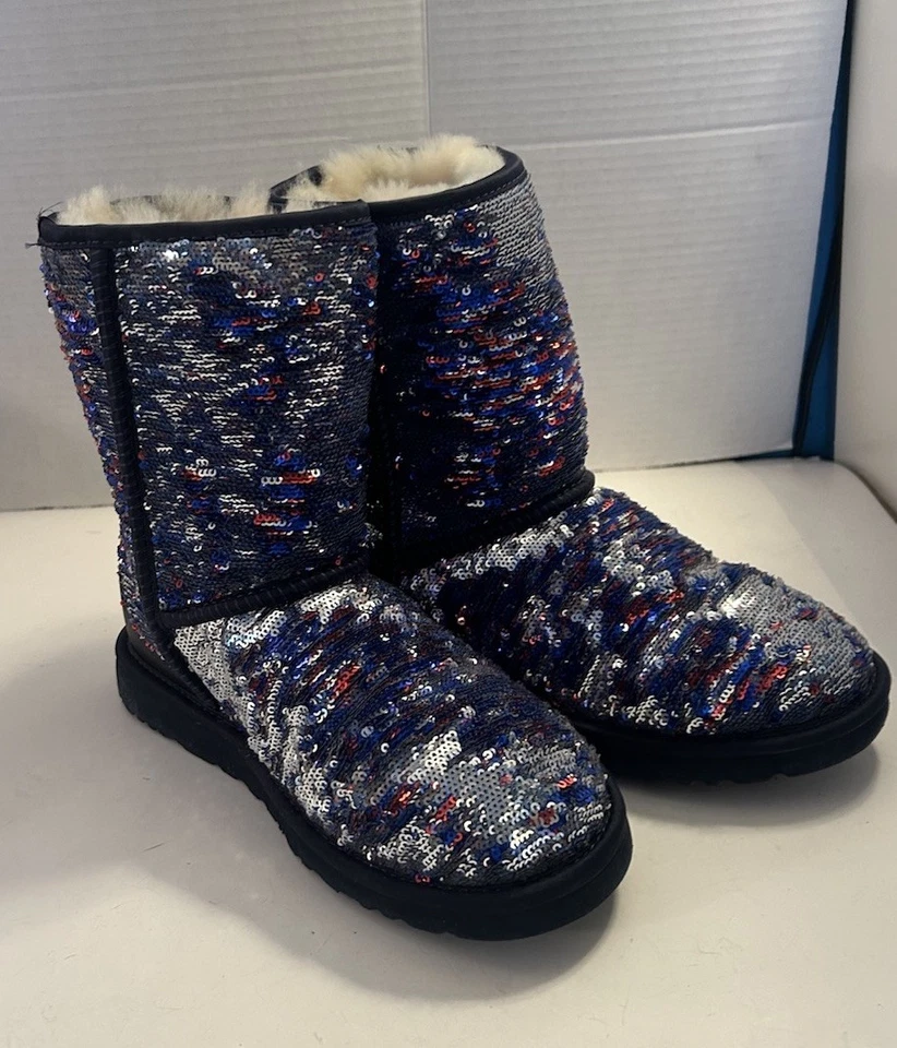 Botas equinas Ugg talla 6/grises, azules y rojas Foto 3 de 4