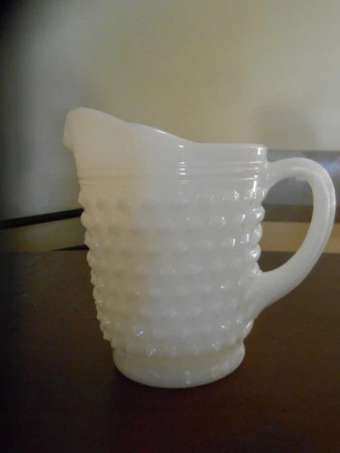 VINTAGE INDIANA GLASS WHITE MILK GLASS HOB NAIL PITCHER