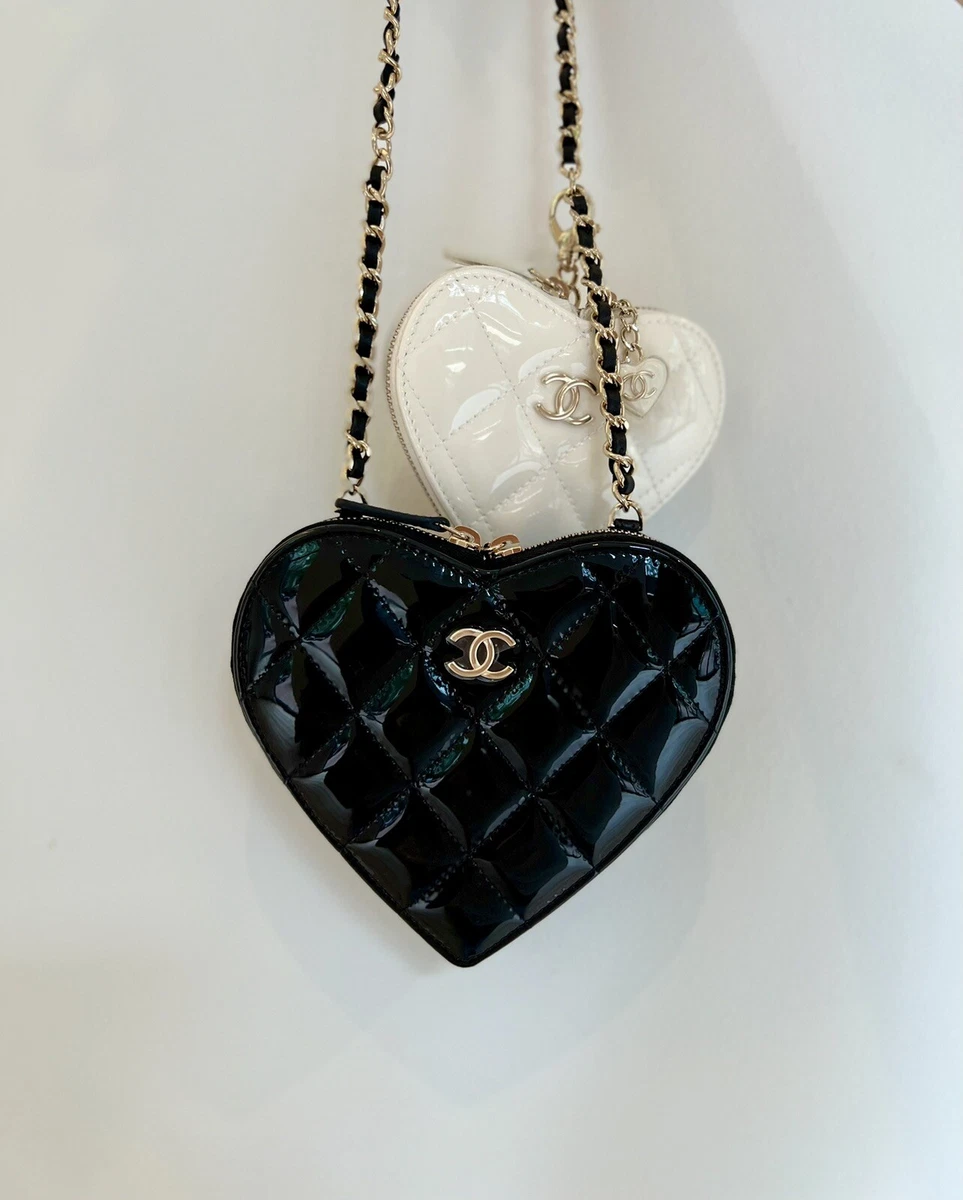 CHANEL 23P Patent Calfskin Resin Quilted CC Heart Clutch With Gold Hardware  BNIB