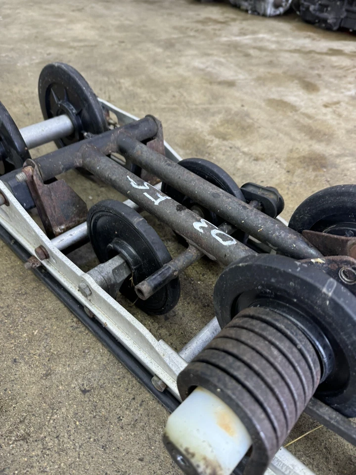 03 04 Patín de suspensión Arctic Cat 128" Firecat Sabercat F5 F6 F7 600 700 7997-307 Foto 4 de 4