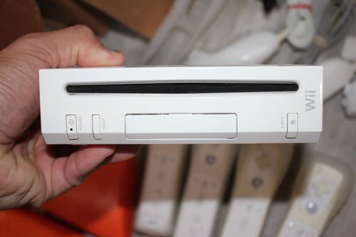 White Nintendo Wii Console System Bundle w/ 15 Games Nunchuck TESTED!! RVL-001 + - Picture 8 of 15