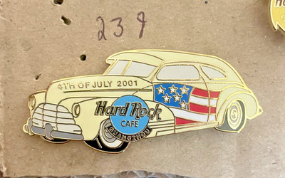 239. Hard Rock Cafe Guangzhou Auto Pin 4th July 2001 - LTD ED of 300 - CLOSED CAFE!!
