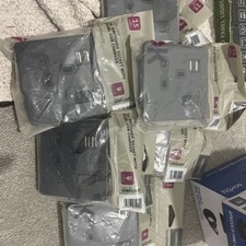 Screwless 13A 1G switched socket with dual USB charger (2.4A) - Anthracite