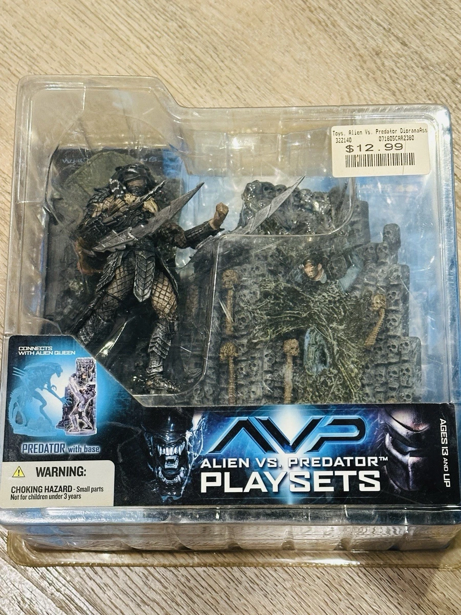 ALIEN vs PREDATOR Playset Action Figure set AVP McFarlane Toy 2005