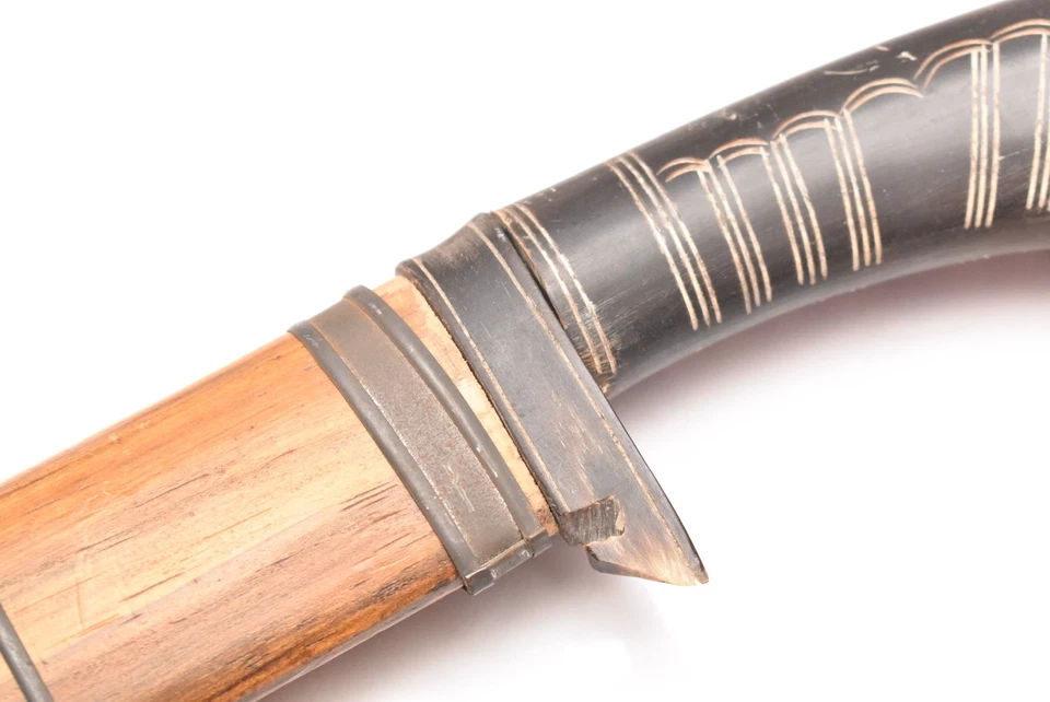 Antigua espada corta indonesia Sumatra Golok cuchillo arma 23" largo con funda de colección Foto 4 de 4