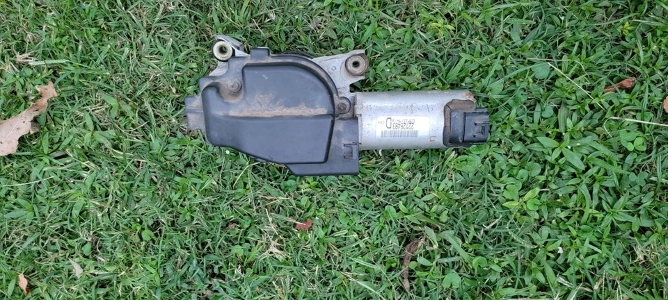 Motor limpiaparabrisas Cadillac Fleetwood Brougham 1994-1996 Foto 2 de 3