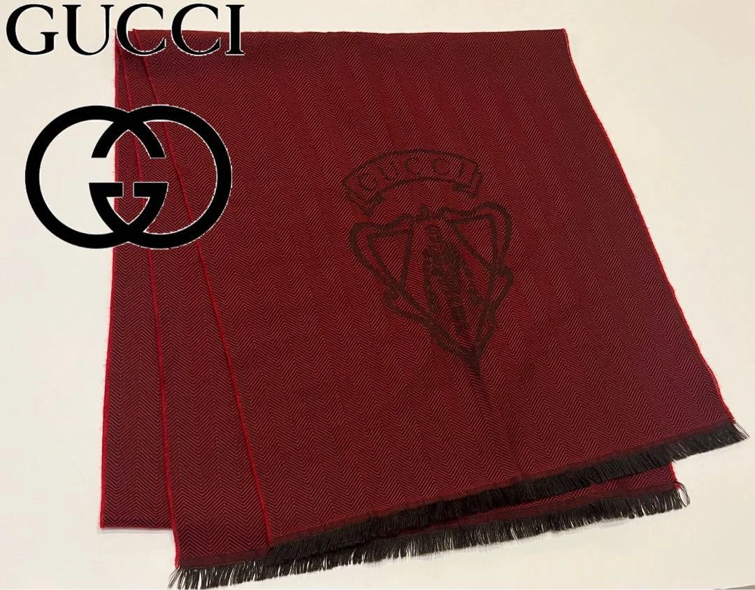 Gucci écharpe grande frange étole écusson logo motif du Japon