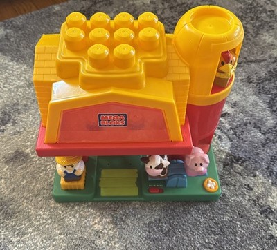 Mega Bloks Barn & Silo Vintage with Cow, Pig, Farmer, and Chicken - Works Tested