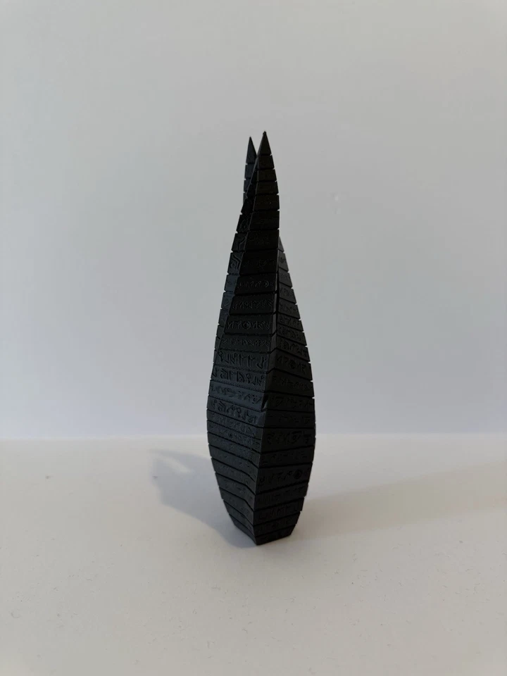 Marcador Negro Luna Hermanos del Espacio Muerto con Escritura Extraterrestre Espacio Muerto 1,2 y 3 Foto 2 de 2