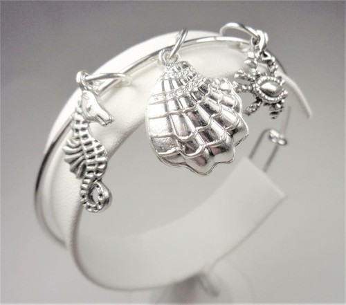 BEACH FASHION NAUTICAL CRAB SEAHORSE SEASHELL RHODIUM VIN & SUE CHARM BRACELET - Picture 2 of 5